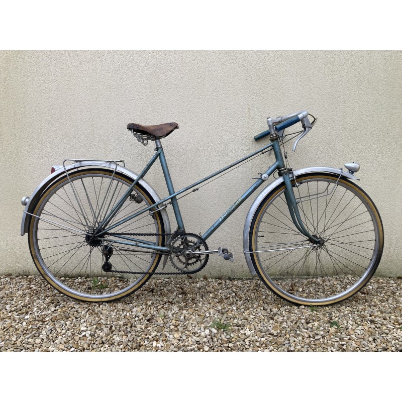 1952 (circa) - Randonneuse mixte Hugonnier Routens à Grenoble (Isère) - C181