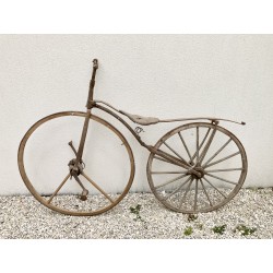 1868 (circa) - Vélocipède cadre rond (SADOT.J A ISSERPENT) - C189