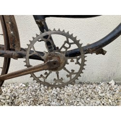 1925 (circa) - vélo dame cycles Lorette (cadre à nervures de renfort) - C203