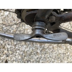 1925 (circa) - vélo homme Lorette (cadre à nervures de renfort) - C204