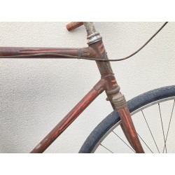 1925 (circa) - vélo homme Lorette (cadre à nervures de renfort) - C204