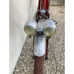 1950 - Vélo à suspension OFAA (Omnium Franco Anglo Américain) modèle dame - C214