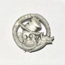 Broche Pneus Hutchinson à Paris - Rémouleur signé Mich