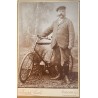 1899 (circa) - Photo d'un cycliste (Dornach - Mulhouse - Haut-Rhin) avec son vélo Peugeot