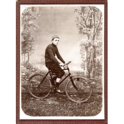 1895-1900 (circa) - Photo jeune cycliste
