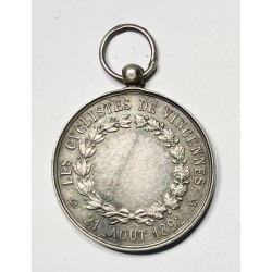 1892 - Médaille datée du 21 aout 1892 - Les Cyclistes de Vincennes