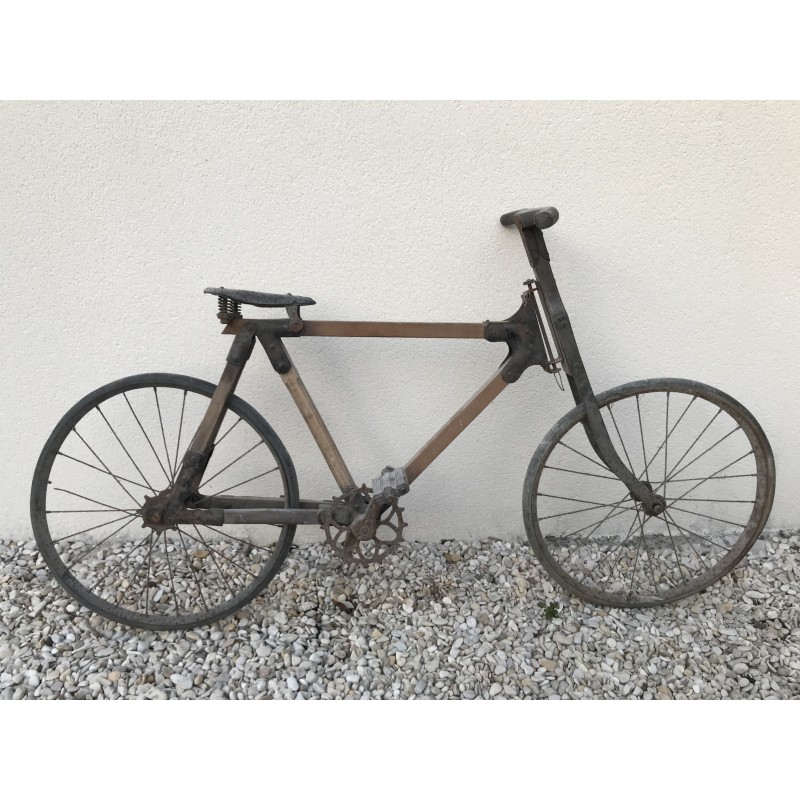 1924 (circa) - vélo enfant cadre bois"Eureka"(Douville-sur-Andelle) - C107